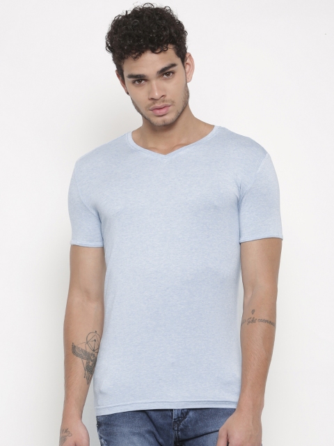 

Status Quo Men Blue Solid V-Neck T-shirt