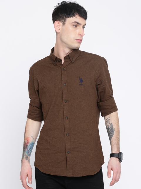 

U.S. Polo Assn. Men Brown Tailored Fit Solid Casual Shirt