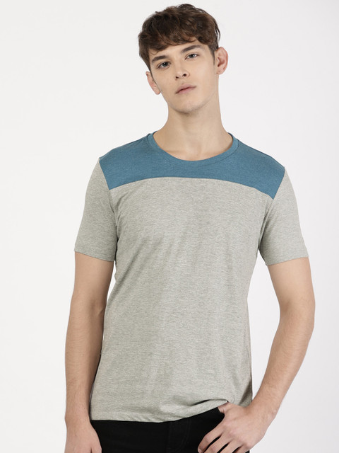 

ether Men Grey Solid Round Neck T-shirt