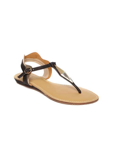 

Wet Blue Women Black & Gold-Toned Solid Flats
