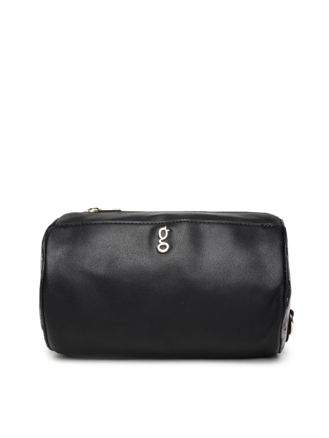 

Global Desi Black Solid Sling Bag