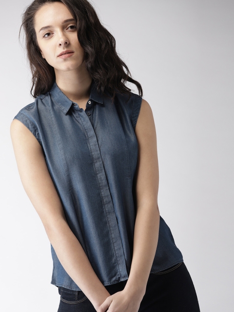 

Tommy Hilfiger Women Blue Regular Fit Solid Casual Chambray Shirt