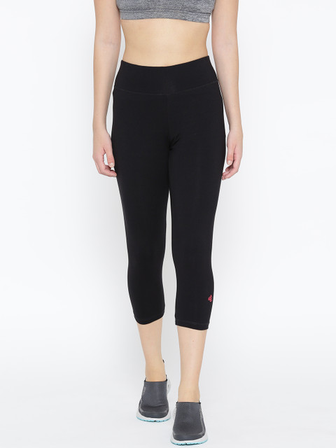 

Jockey Women Black Solid Capris