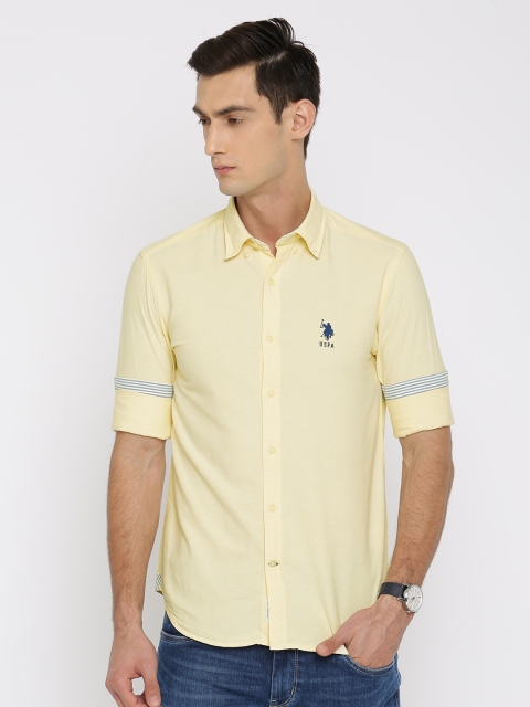 

U.S. Polo Assn. Men Yellow Tailored Fit Solid Casual Shirt