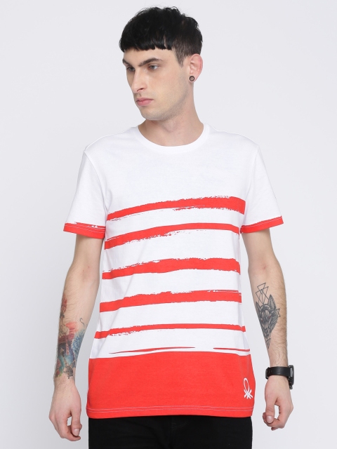 

United Colors of Benetton Men White & Red Striped T-shirt