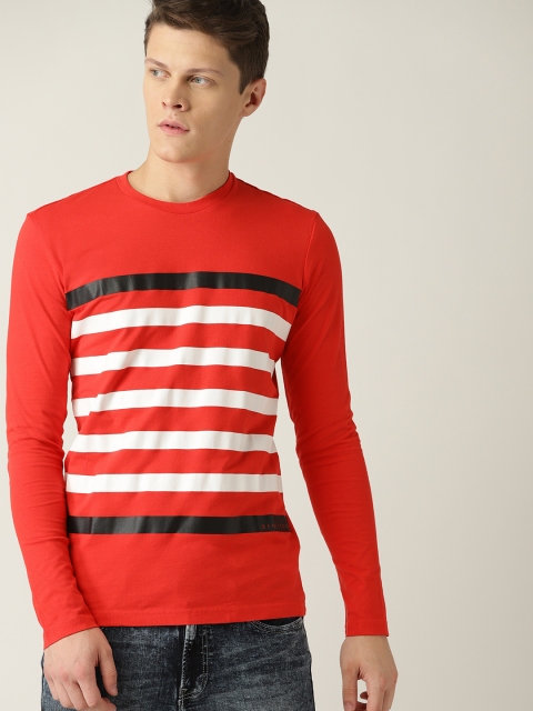 

United Colors of Benetton Men Red Striped Round Neck T-shirt