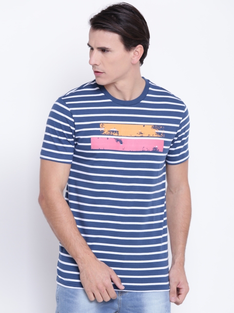 

United Colors of Benetton Men Blue & White Striped Round Neck T-shirt