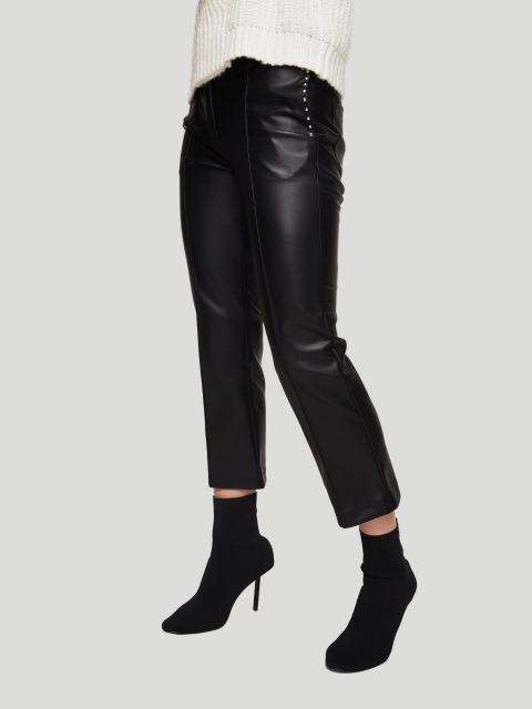 

MANGO Women Black Regular Fit Solid Cropped Casual Trousers