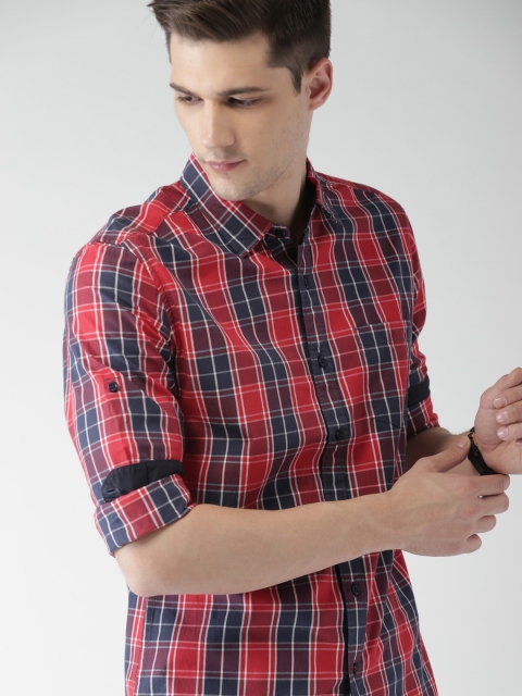 

HIGHLANDER Men Red & Navy Slim Fit Checked Casual Shirt