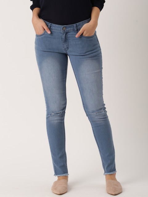 

DressBerry Women Blue Skinny Fit Mid-rise Mildly Distressed Stretchable Jeans