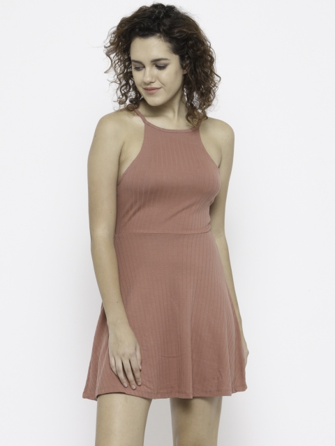 

FOREVER 21 Women Peach-Coloured Solid Fit & Flare Dress