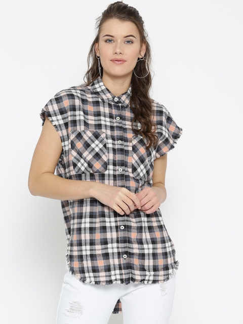 

FOREVER 21 Women Navy & Peach-Coloured Checked Casual Shirt, Navy blue