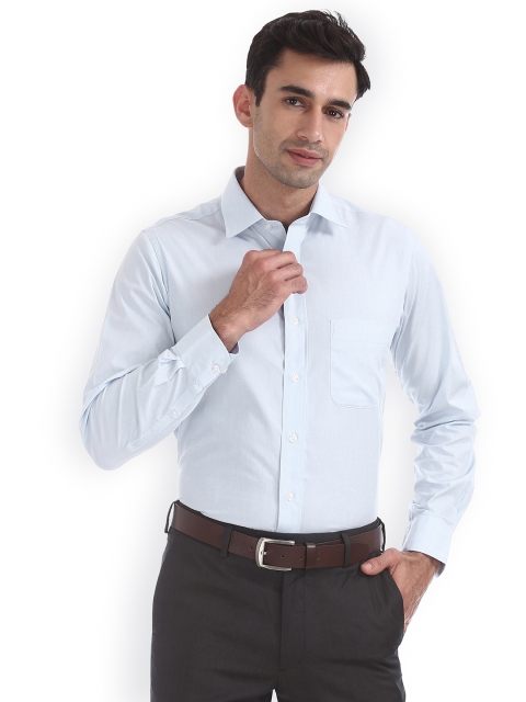 

Arrow Men Blue Regular Fit Solid Formal Shirt