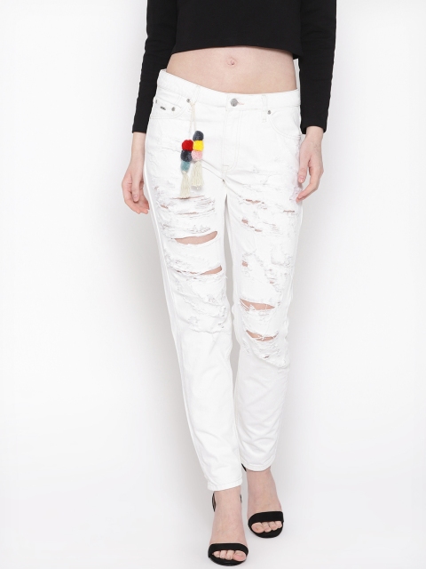 

Pepe Jeans Women White Comfort-Straight Fit Mid-Rise Highly Distressed Jeans