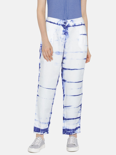 

Pepe Jeans Women White & Blue Regular Fit Printed Trousers