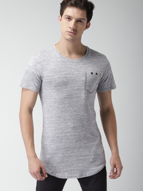 

Mast & Harbour Men Blue Solid Round Neck T-shirt
