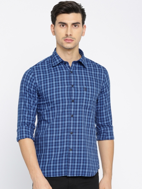 

U.S. Polo Assn. Men Blue Tailored Fit Checked Casual Shirt