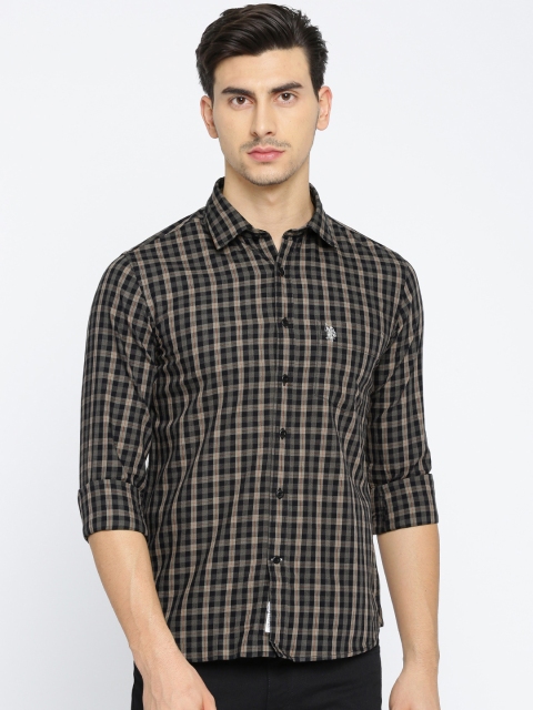 

U.S. Polo Assn. Men Grey & Black Tailored Fit Checked Casual Shirt