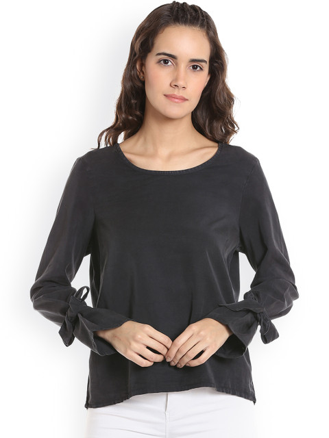 

Vero Moda Women Black Solid Top