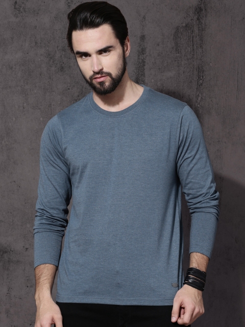 

Roadster Men Blue Solid Round Neck T-shirt