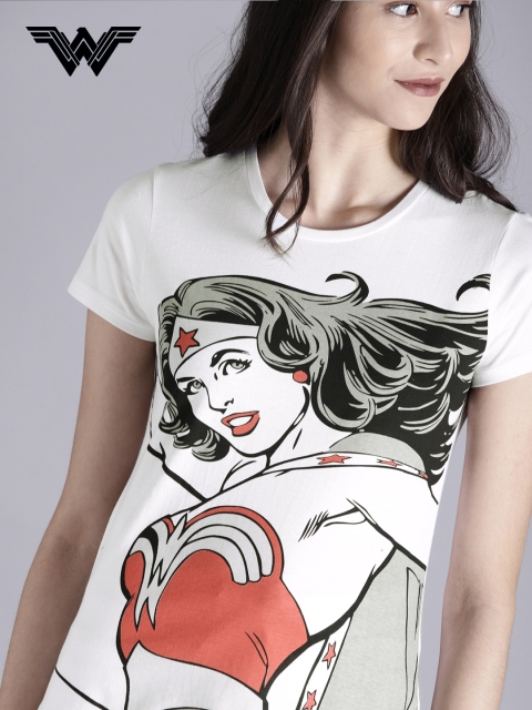 

Wonder Woman Women White Printed Round Neck T-shirt