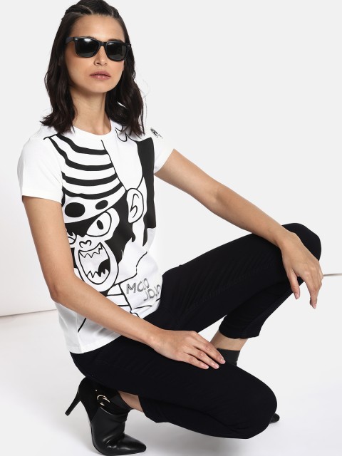

Powerpuff Girls Women White & Black Printed Round Neck T-shirt