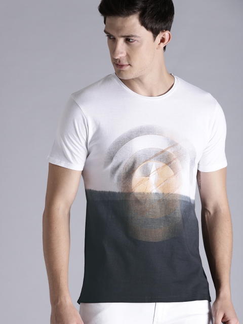 

Kook N Keech Marvel Men White Printed Round Neck T-shirt