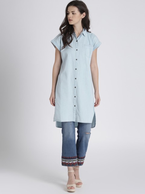 

Splash Women Blue Solid Denim Shirt Dress