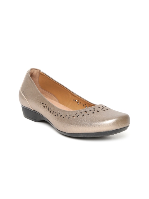 

Clarks Women Gold-Toned Cut-Out Leather Ballerinas