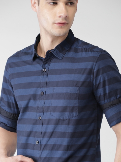 

HIGHLANDER Men Navy Slim Fit Striped Casual Shirt, Navy blue