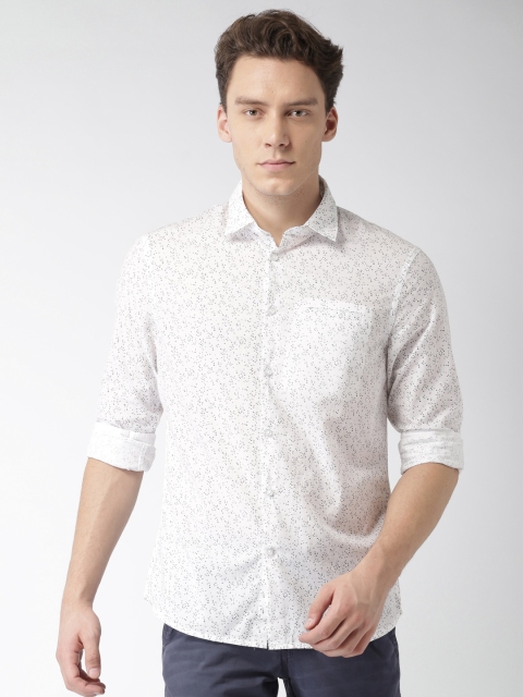 

Celio Men White & Navy Blue Regular Fit Printed Casual Shirt
