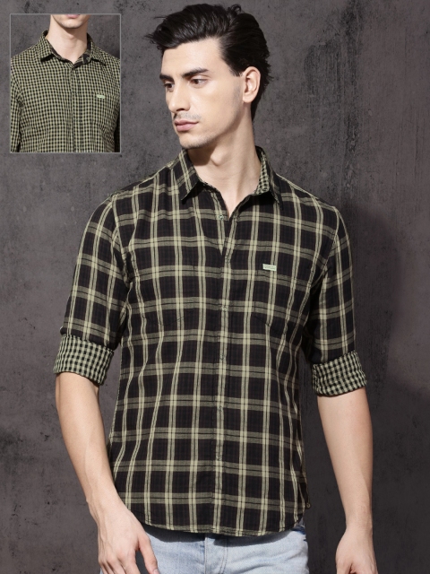 

Roadster Men Black & Khaki Regular Fit Checked Reversible Casual Shirt