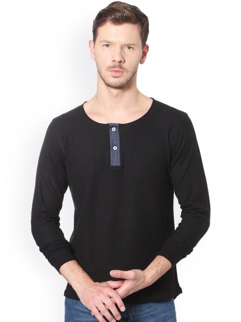 

Peter England Casuals Men Black Solid Henley Neck T-shirt