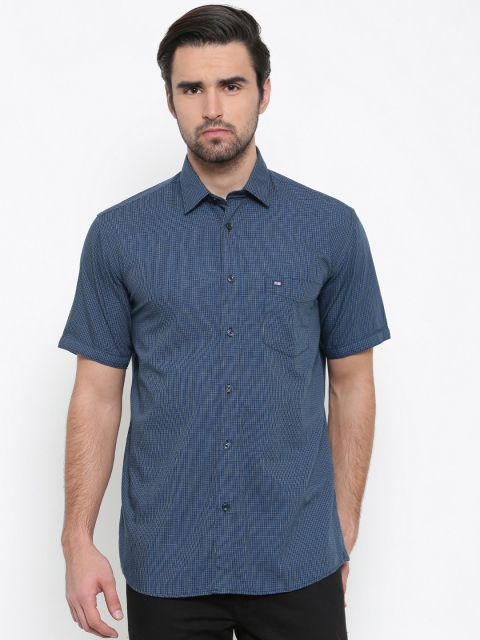 

Arrow Sport Men Blue Regular Fit Checked Casual Shirt
