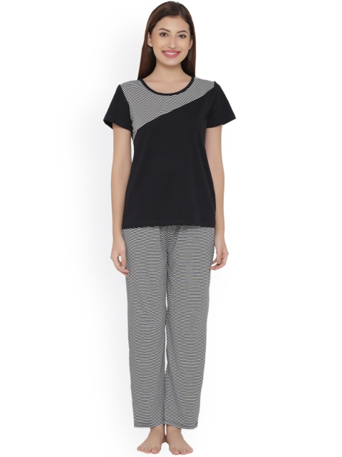 

Clovia Black Striped Lounge Set LS0235M13