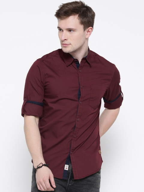 

Roadster Men Maroon Regular Fit Solid Casual Shirt