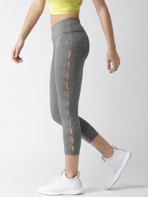 

FOREVER 21 Women Grey Melange Solid Regular Fit Capris