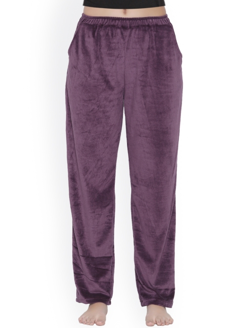 

Clovia Purple Velvet Pyjamas LB0139P15XL