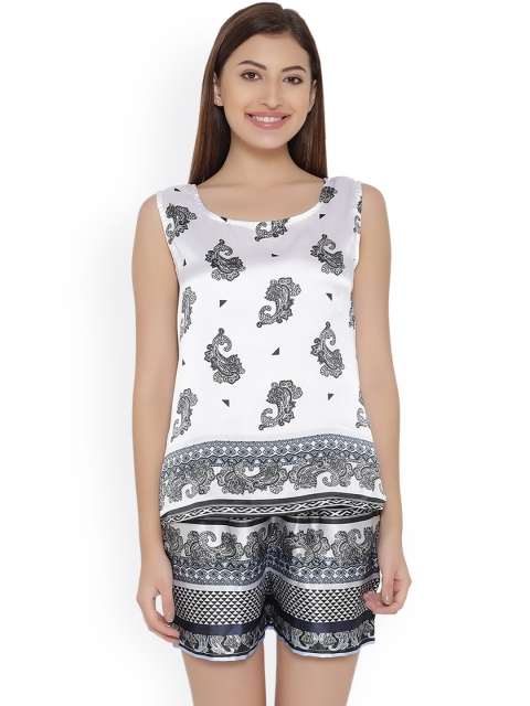 

Clovia Women White & Black Printed Nightsuit NS0951M18