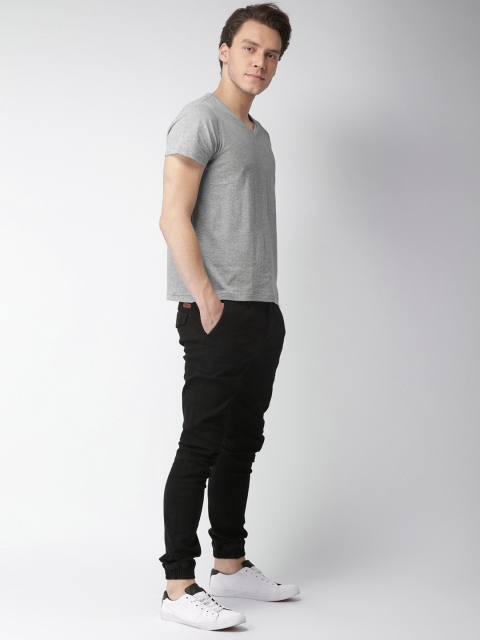 

Mast & Harbour Men Grey Solid V-Neck T-shirt