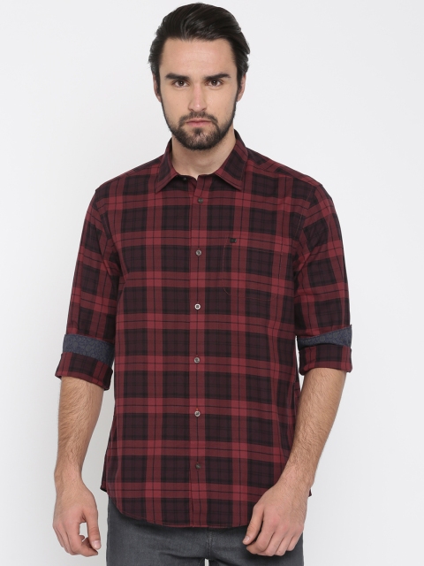 

Blackberrys Men Black & Maroon Slim Fit Checked Formal Shirt