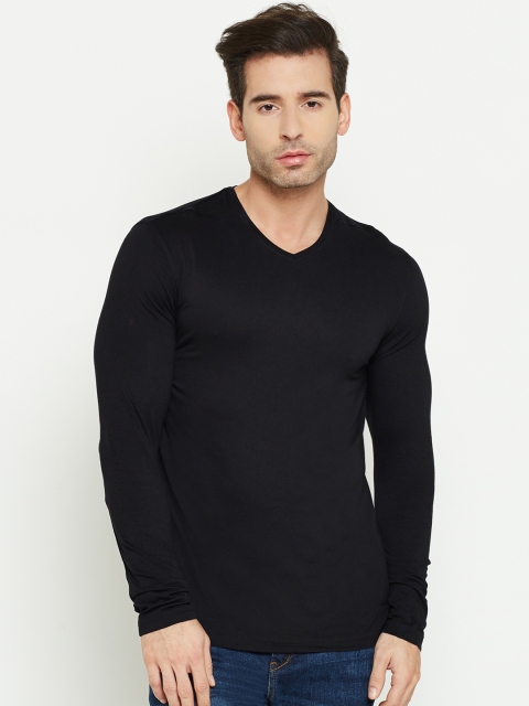 

Blackberrys Men Black Solid V-Neck T-shirt