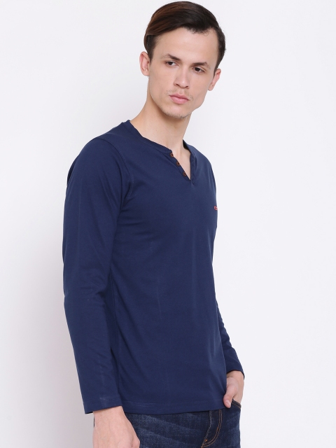 

Cloak & Decker by Monte Carlo Men Navy Solid Round Neck T-shirt, Navy blue