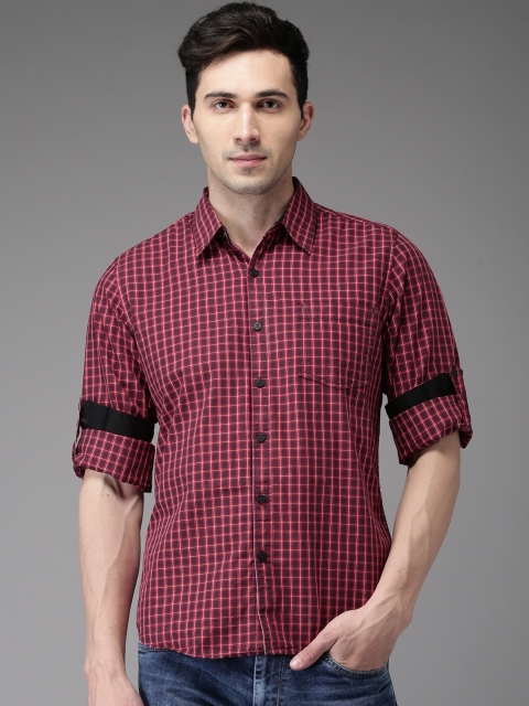 

HERE&NOW Men Maroon Regular Fit Checked Casual Shirt