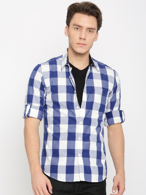 

HERE&NOW Men Navy Blue & White Regular Fit Checked Casual Shirt