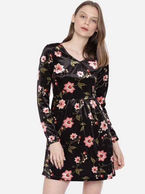 

Vero Moda Women Black Printed Fit and Flare Dress