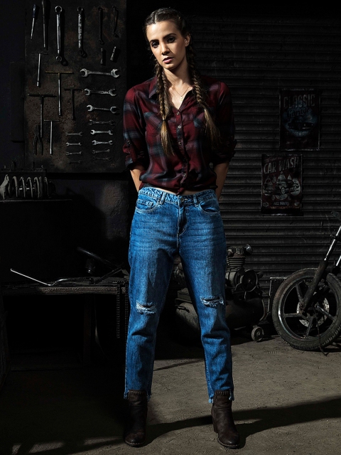 

Roadster Women Maroon & Grey Regular Fit Checked Casual Shirt
