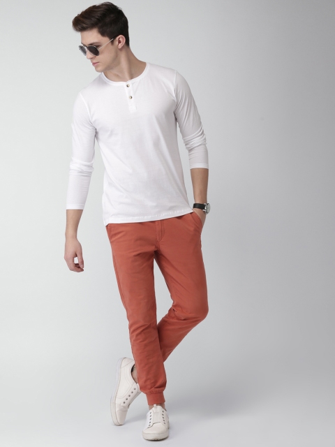 

Mast & Harbour Men White Solid Henley Neck T-shirt