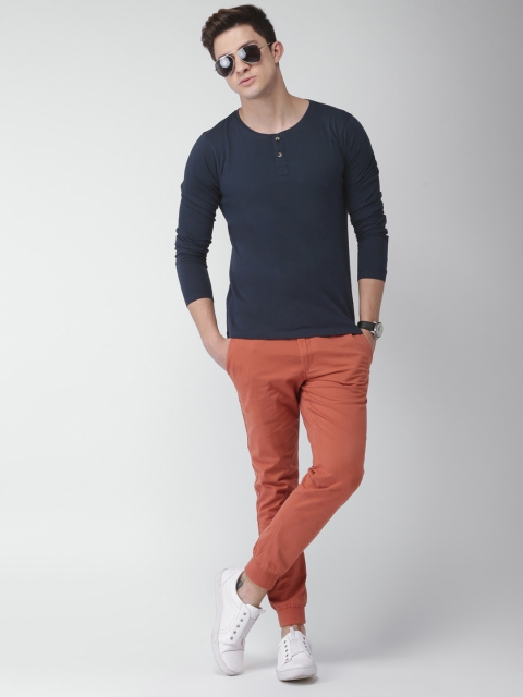 

Mast & Harbour Men Navy Solid Henley Neck T-shirt, Navy blue