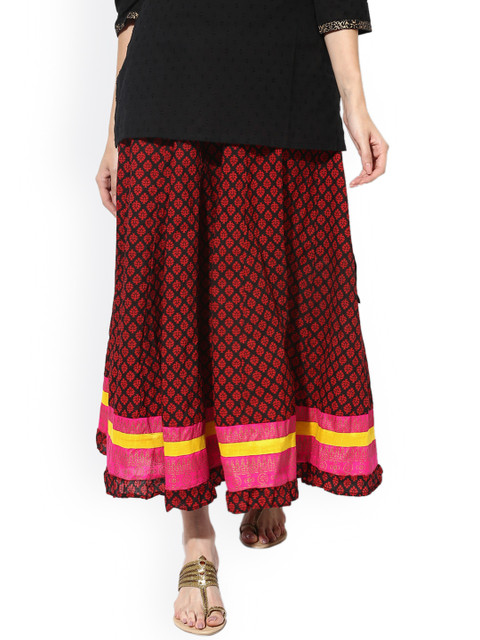 

Sangria Women Black & Red Printed Flared Maxi Skirt